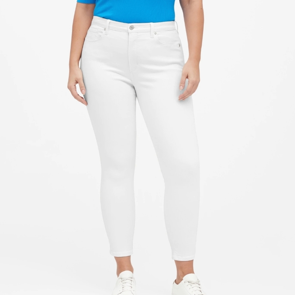 Banana Republic premium white denim NWT!
